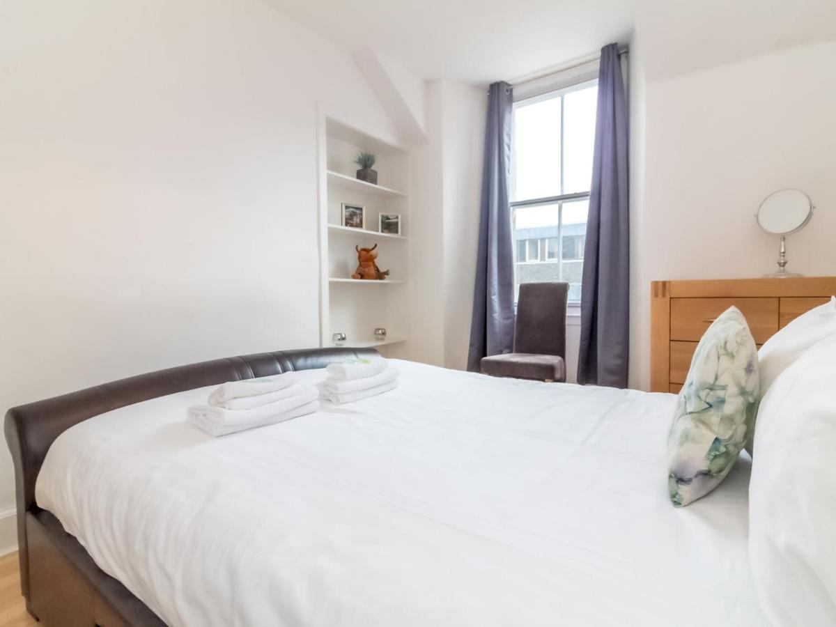 Appartement Bright And Cosy Flat At The Heart Of The Old Town à Édimbourg Extérieur photo